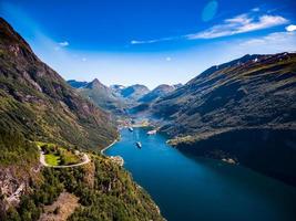 geiranger fjord, Norvège. photo
