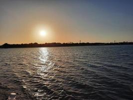 magnifique soir et coloré le coucher du soleil à Djeddah, corniche, saoudien Saoudite, photo