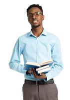 content africain américain Université étudiant permanent avec livres dans le sien mains sur blanc photo