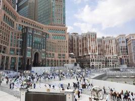 Mecque, saoudien Saoudite, Mars 2023 - une magnifique vue de le extérieur Cour de masjid Al haram, Mecque. photo