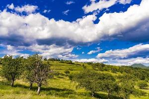 Greben Hill au bord du Danube en Serbie photo