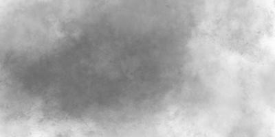 aquarelle à effet d'encre noir et blanc monochrome. fond aquarelle de nuances de gris abstrait grunge. papier peint aquarelle gris enduit texturé. encre argentée et textures aquarelles sur papier blanc. photo