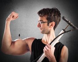 homme avec gonflé muscles photo