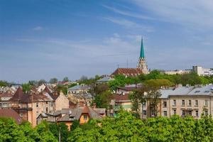 paysage sur le vieux ville avec une vue de le église photo