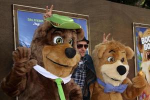 los angeles déc 11 Justin lac de bois arrive à le yogi ours 3d première à le village théâtre sur décembre 11 2010 dans bois de l'ouest Californie photo