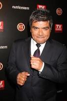 George lopez en arrivant à le la télé guider magazine le plus sexy étoiles fête à le le coucher du soleil tours Hôtel dans Ouest Hollywood Californie en mars 24 20092009 photo