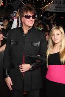 riche sambora et fille ava en arrivant à le Nouveau lune premiermanns bois de l'ouest village théâtrewestwood novembre 16 20092009 photo