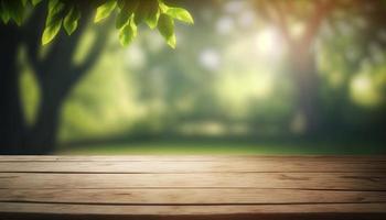 en bois table et flou vert la nature bokeh Contexte pour produit.de table la photographie images de divers objets, tel comme livres, végétaux, ou papeterie, arrangé sur une en bois dessus de la table photo