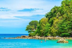 beau fond de plage tropicale photo