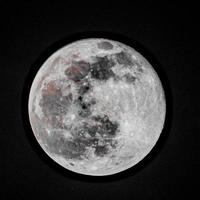 plein lune sur le foncé ciel Contexte photo