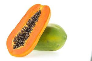 fruit de papaye isolé