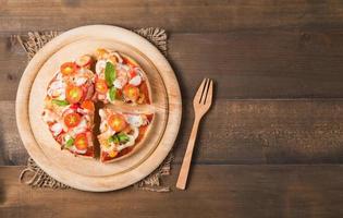 Pizza Fruit de mer sur bois Contexte photo