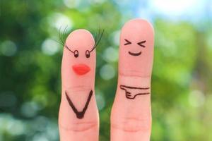 les doigts art de couple. homme Est-ce que ne pas comme Comment femme a augmenté cils, silicone lèvres. photo