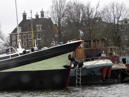 Amsterdam vieux Maisons vue de canaux photo