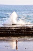 énormes vagues de la mer photo