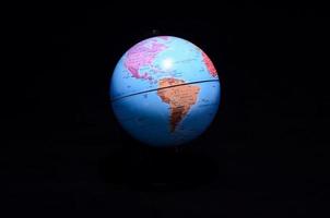 globe sur foncé Contexte photo