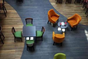 vide café les tables et chaises, Haut vue photo