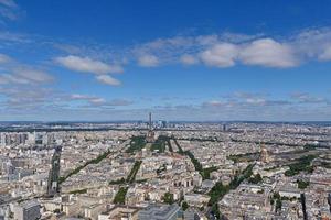 aérien vue sur Paris à été journée photo