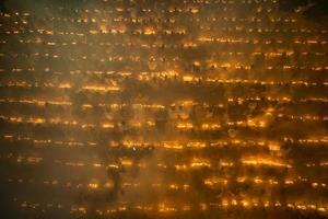 Narayanganj, dacca, Bangladesh, sur novembre 12, 2022, dévots offre prières à le shri shri lokanath brahmachari ashram temple pendant le hindou religieux jeûne Festival de racher débile. photo