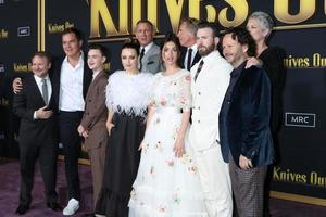 los anges, nov 14 - rian Johnson, Michael Shannon, jaeden martel, daniel Craig, Katherine Langford, Don Johnson, ana de armes, Chris evans, Jamie Lee curtis, RAM Bergmann à le des couteaux en dehors première à village théâtre sur novembre 14, 2019 dans bois de l'ouest, Californie photo