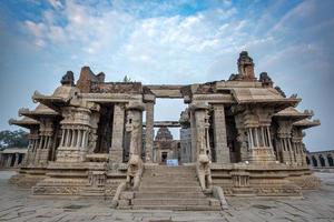 vijaya vitthala temple dans hampi est ses plus iconique monument photo