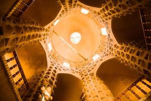 kachan, l'Iran, 2022 - Pigeon la tour intérieur vue et architecture photo