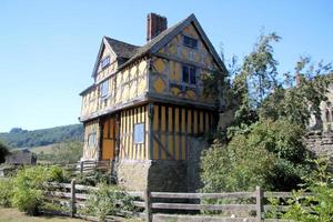 shropshire dans le Royaume-Uni dans août 2022. une vue de stokesay Château photo