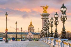 Le pont Alexandre III sur la Seine à Paris photo