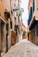 Itinéraires touristiques des vieilles rues de Venise en Italie photo