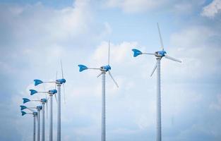 vent turbine Naturel énergie vert éco Puissance concept à vent turbines ferme avec bleu ciel photo