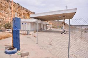 abandonné gaz station - Espagne 2022 photo