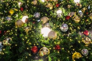 lumières d'arbre de Noël photo