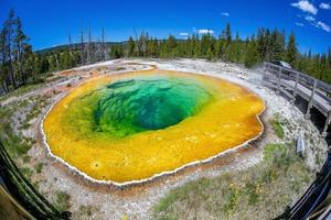 chaud printemps dans Jaune pierre nationale parc dans Etats-Unis photo