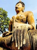 bouddhiste sculptures à une temple dans Bangkok, Thaïlande photo