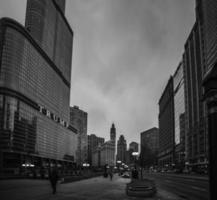 Mars 3 2023. Chicago, Illinois. architecture et bâtiments dans centre ville Chicago à nuit. photo