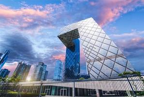 Pékin ,Chine - juillet 01, 2016-le vidéosurveillance quartier général est une 234 moi, 44 étages gratte-ciel à Pékin central affaires district photo