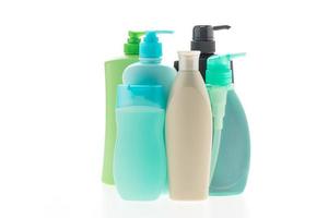 bouteilles de lotion vierges photo