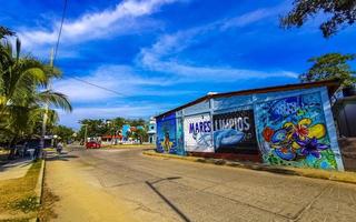 puerto escondido oaxaca Mexique 2023 mur avec graffiti art dessins peintures dans puerto escondido Mexique. photo