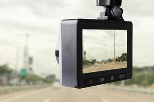 enregistreur vidéo de caméra de vidéosurveillance de voiture pour la sécurité de conduite sur la route photo