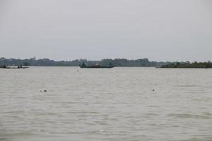 le rural zones de bangladesh regardé très magnifique pendant le inondations photo