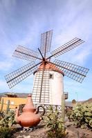 un vieux Moulin à vent photo