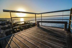 coucher de soleil sur la mer photo