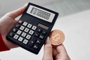 calculatrice crypto-monnaie bitcoin électronique argent financier La technologie photo