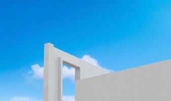 mur béton texture avec ouvert fenêtre contre bleu ciel et des nuages, horizon blanc peindre ciment bâtiment, fourmi vue extérieur moderne architecture avec ouvert porte sur toit Haut dans printemps été ciel photo