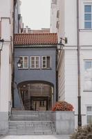 vieux historique immeuble Maisons contre le bleu ciel dans le vieux ville carré dans Varsovie, Pologne photo