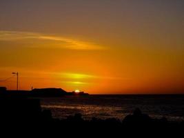 coucher de soleil sur la mer photo