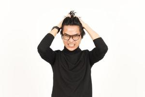 en colère stressé et tirer cheveux de Beau asiatique homme isolé sur blanc Contexte photo