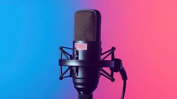 studio Podcast microphone sur pente néon Contexte photo