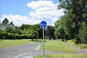 partagé façon pour vélos et piétons photo