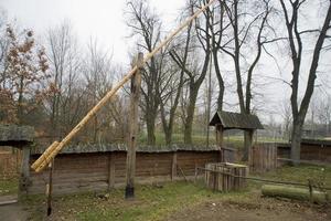 en bois bien dans un vieux village dans Pologne dans Podlasie à le musée photo